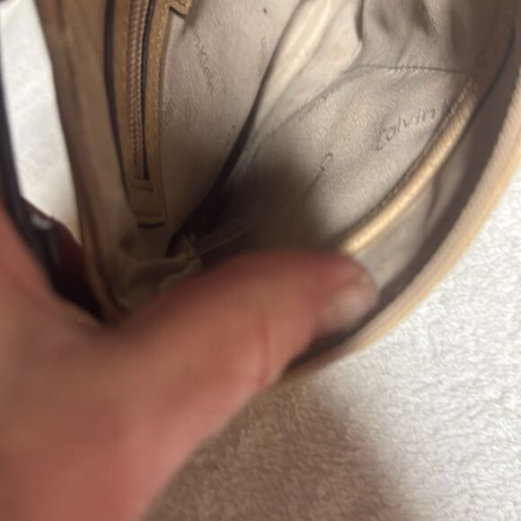 Authentic CALVIN KLEIN Purse!!! - Picture 6 of 8